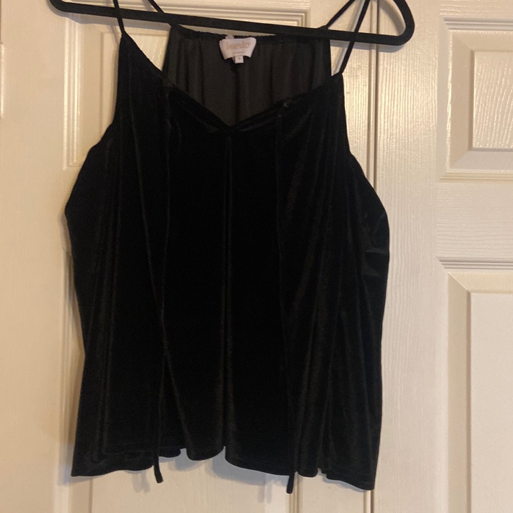 Laundry by Shelli Segal cold shoulder top
